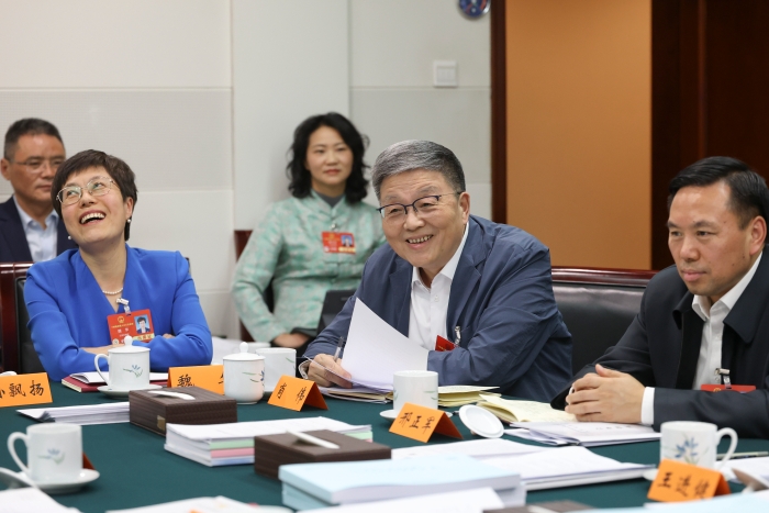 若何破局“内卷式”竞争？江苏代表委员们这样支沼 